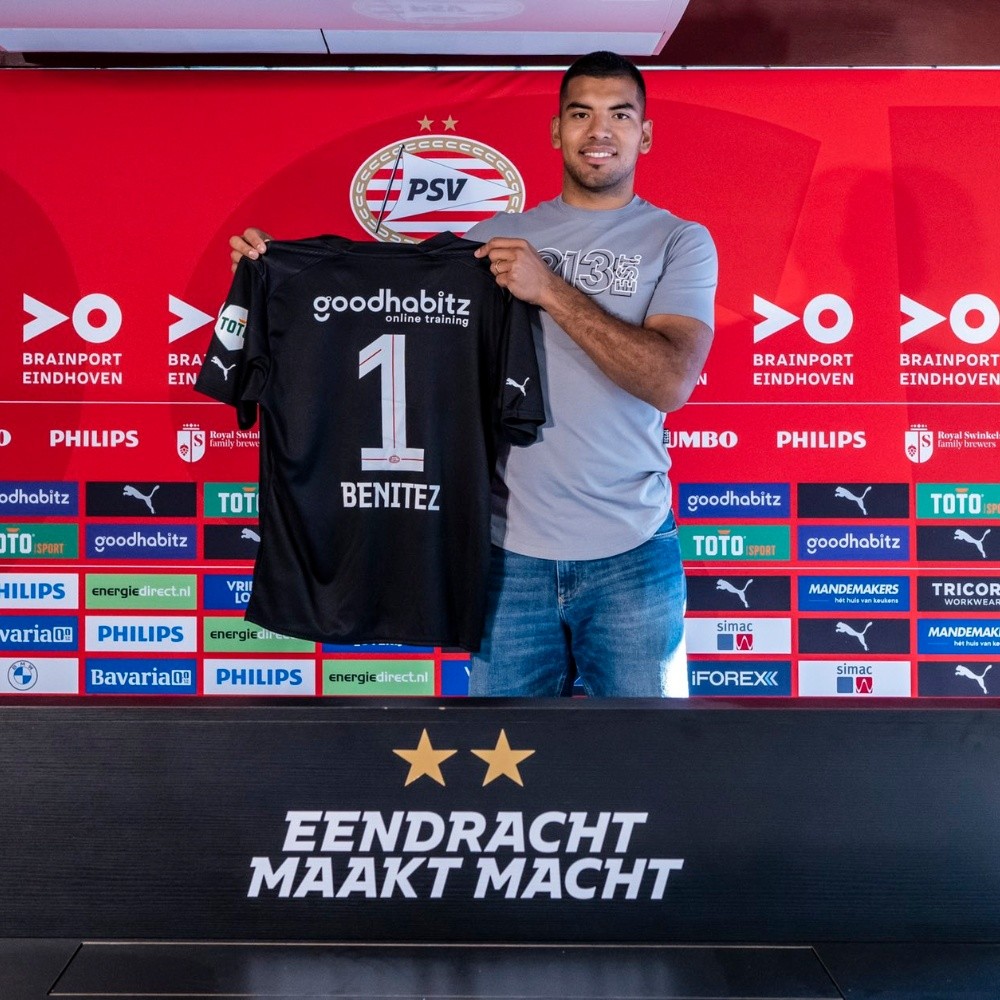 Walter Benitez was presented as a new PSV Eindhoven player