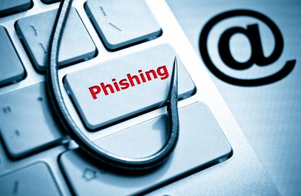 binance ceo warns customers of phishing scams via sms